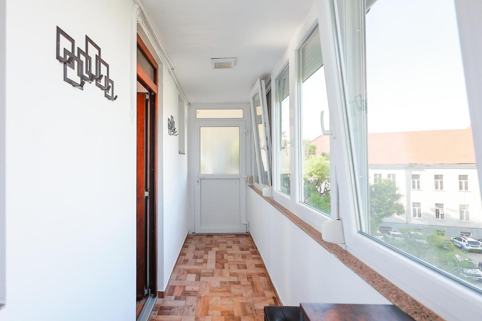 Oradea City Center Apartment Near Aquapark With Jacuzzi & Parking Exteriör bild