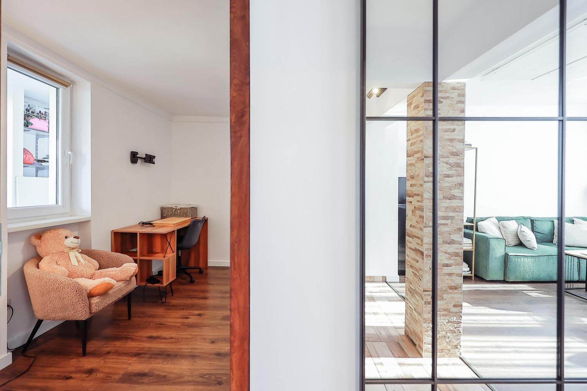 Oradea City Center Apartment Near Aquapark With Jacuzzi & Parking Exteriör bild